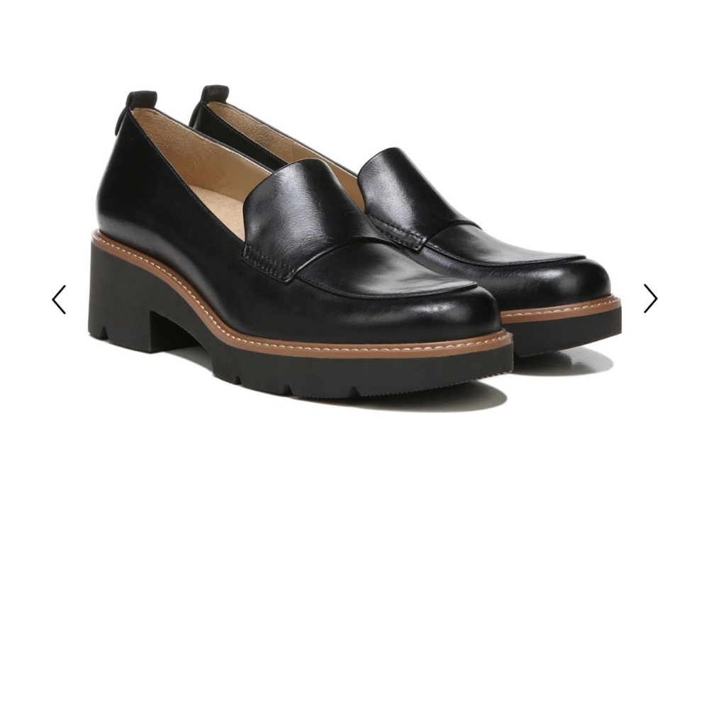 Naturalizer loafers NWOT